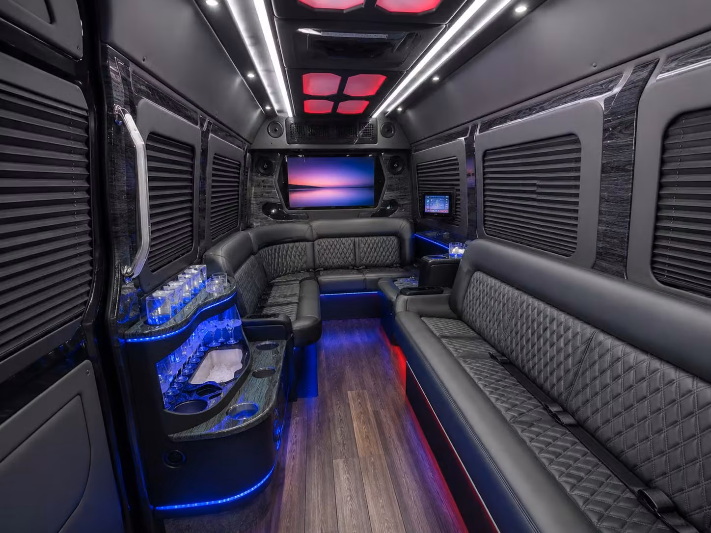 busrentalclearwater com makes it simple to arrange corporate event shuttles across pinellas county