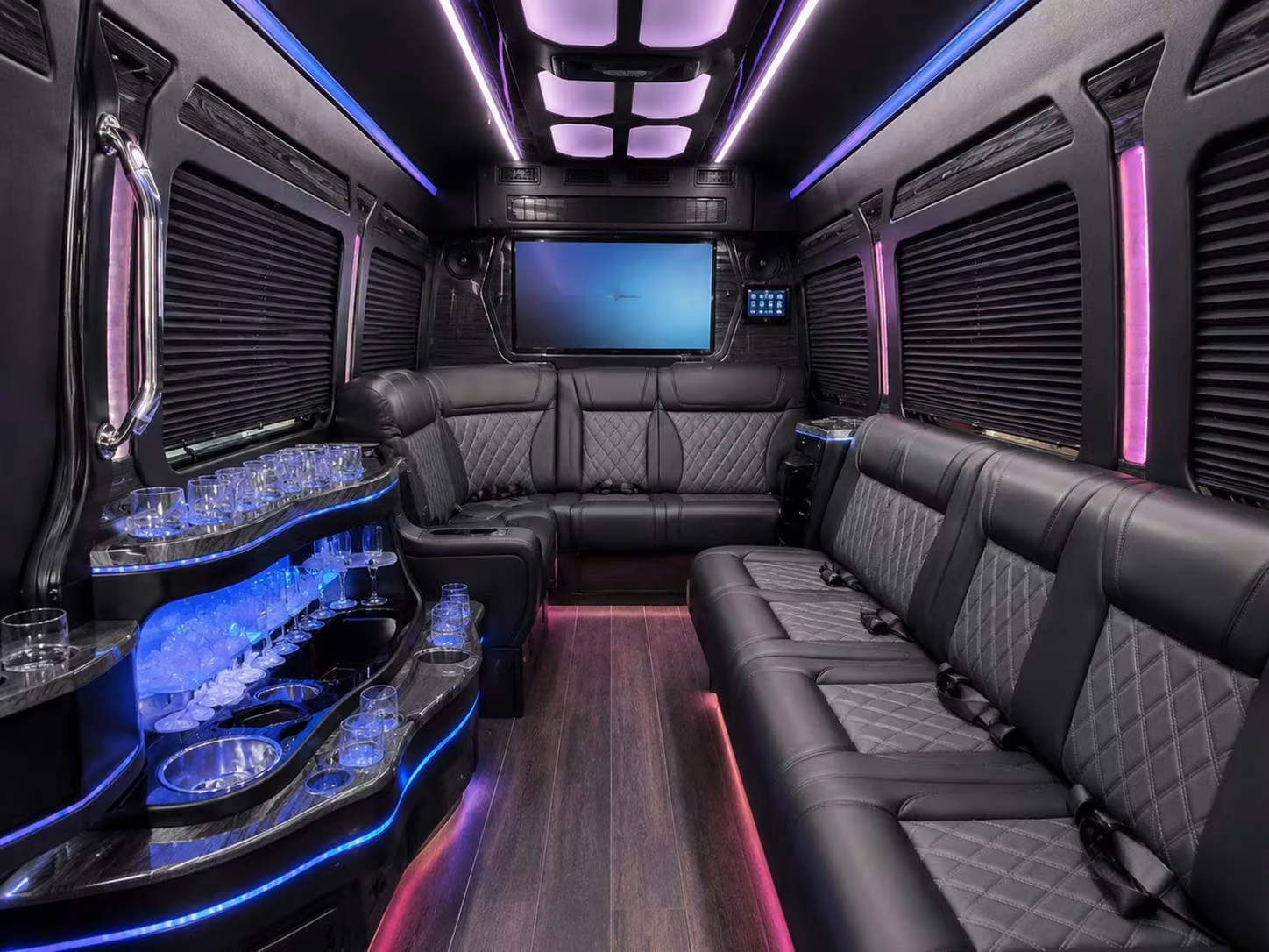 this is how clearwater fan groups get to amalie arena and raymond james stadium